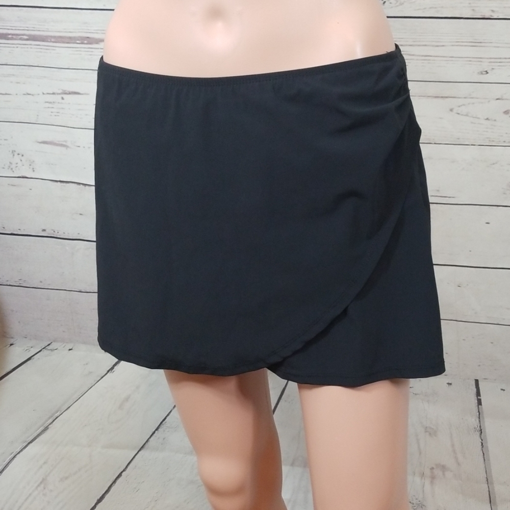 Spanx Love Your Assets Swim Skirt L